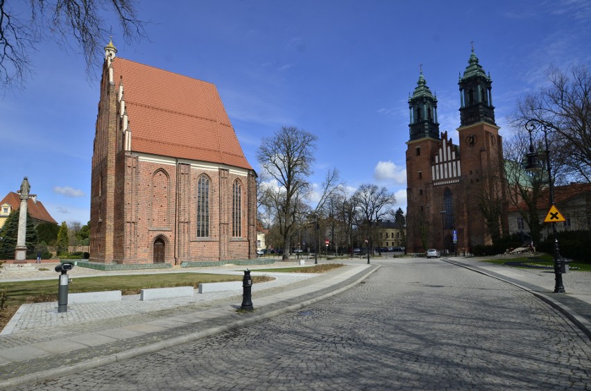 Kościół pw. Najświętszej Marii Panny in Summo jest...