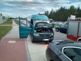 Potrójny wypadek w Wincentowie. Zderzyły się BMW, kursowy bus i dostawczak. Dwie osoby w szpitalu