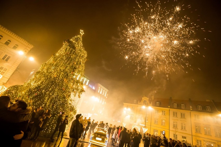 Zacznijmy od sylwestra, który wypada w sobotę. Sylwester nie...