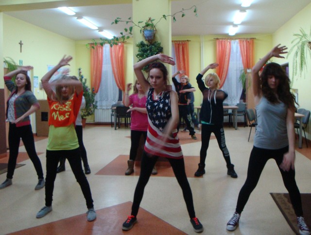 Wiejskie Centrum Kulturalno-Turystyczne w Moskorzewie już organizowało wcześniej podobne warsztaty taneczne, które cieszyły dużym zainteresowaniem dzieci i młodzieży.