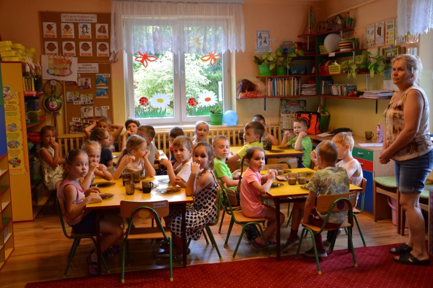 Wielkie Drogi. Komisja Edukacji Rady Miejskiej w Skawinie opowiada się za rozbudową Szkoły Podstawowej w Wielkich Drogach.