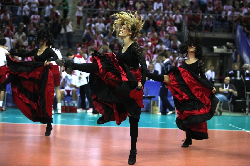 Liga światowa 2014 Kraków: Polska - Brazylia [ZDJĘCIA CHEERLEADEREK, WIDEO]