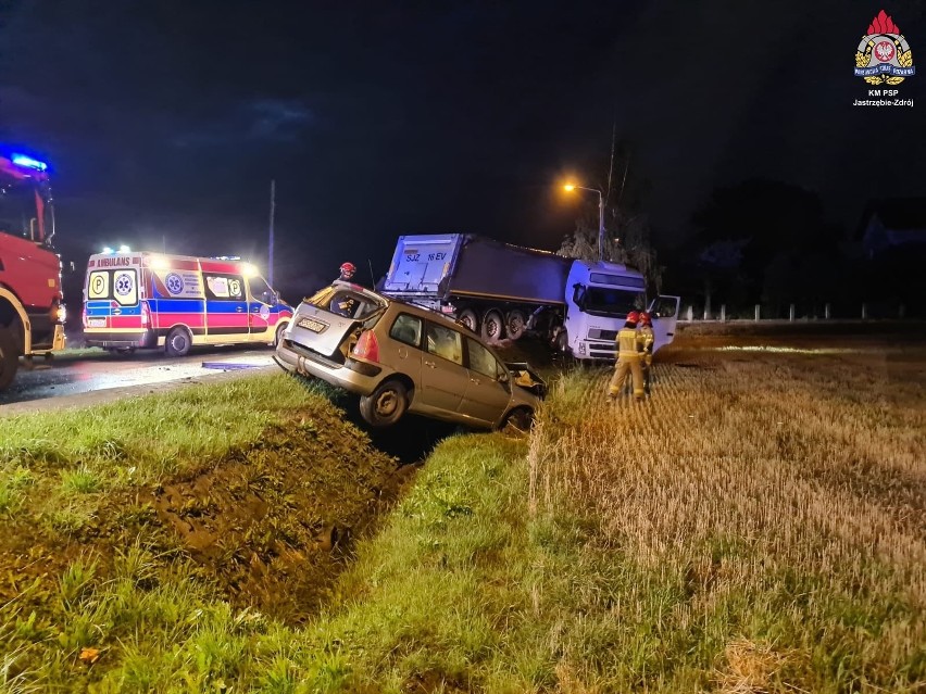 W miejscu wypadku interweniowały wszystkie służby...