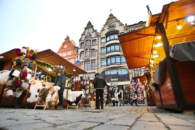 Jarmark Bożonarodzeniowy na wrocławskim Rynku 19.11.2021