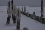 Bałtyk zamarza. Kra lodowa sięga po horyzont (zobacz obraz z kamery w Świnoujściu)