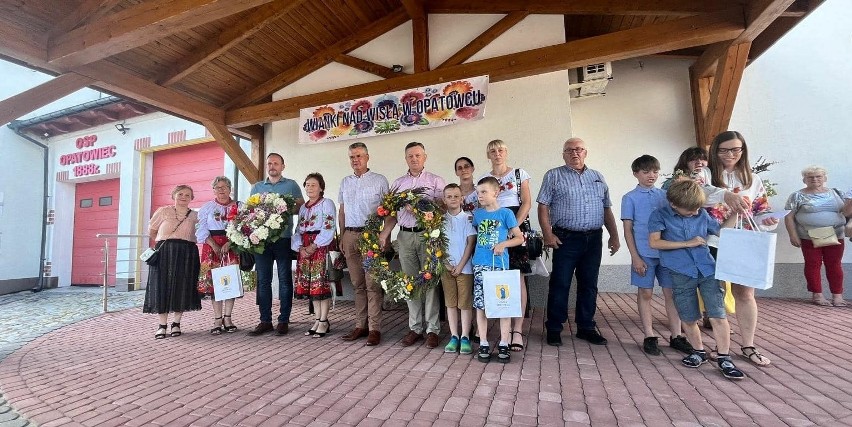 Impreza rozpoczęła się przy Domu Kultury w Opatowcu