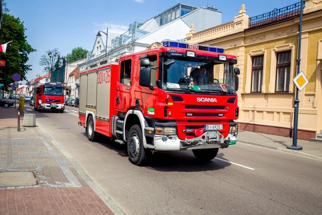 Jak informuje Komenda Wojewódzka Państwowej Straży Pożarnej w Toruniu, dziś (środa, 16 maja) po godz. 14 na drodze powiatowej nr 2831 C w miejscowości Borek (powiat radziejowski) doszło do tragicznego wypadku. Więcej przy kolejnych zdjęciach >>>Wideo: Info z Polski 10.05.2018