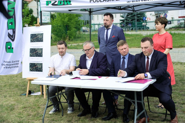 Powstanie ścieżka rowerowa z Supraśla do Krynek. Podpisano umowę na wykonanie dokumentacji projektowej. Ma być gotowa za 18 miesięcy