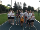 W Grójcu ruszyły zajęcia sportowe dla seniorów. Na slow jogging przyszli jednak sami młodzi