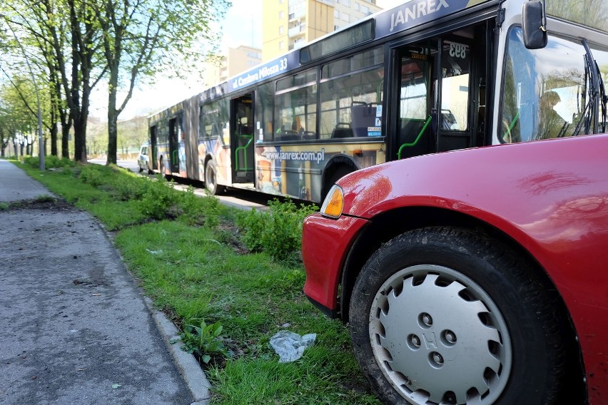 Wypadek autobusu na al. Piłsudskiego w Białymstoku....