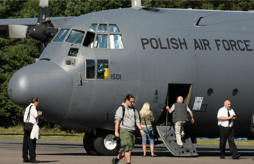 Nad Wrocławiem latały Herculesy. Przewoziły różny sprzęt do...