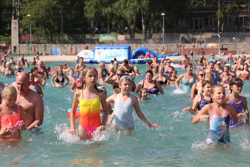 Aqua aerobik i inne atrakcje Kąpieliska Leśnego w Gliwicach ZDJĘCIA