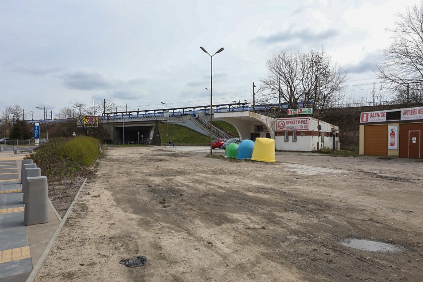 Dwóch chętnych do budowy park&ride w Zdrojach. Parking obsłuży kolej metropolitalną