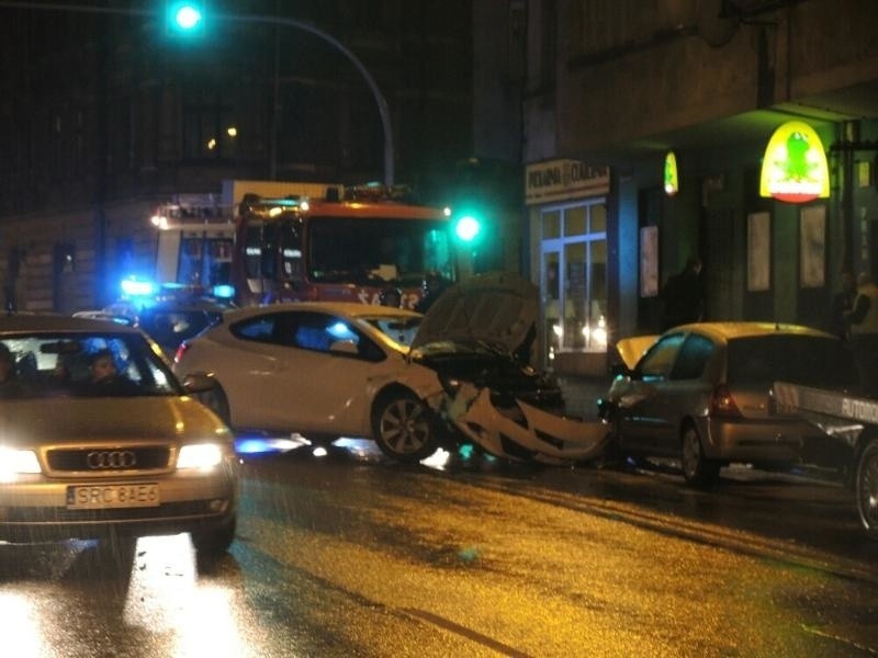 Wypadek w Katowicach na Mikołowskiej