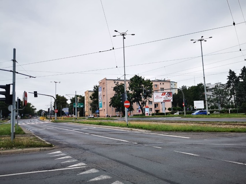 Do zdarzenia doszło w rejonie skrzyżowania ul. Odrodzenia i...