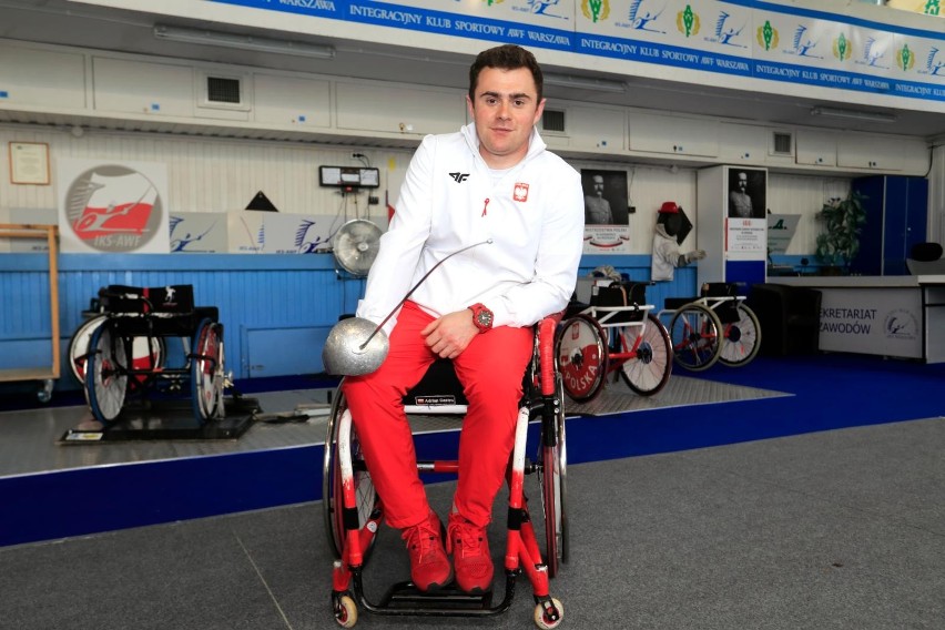 Adrian Castro rywalizował w Tokio w szermierce na wózkach