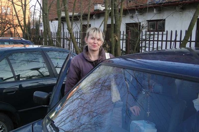 - Gdyby dzięki drobnej opłacie łatwiej byłoby znaleźć wolne miejsce parkingowe, to poparłabym taki pomysł &#8211; mówi pani Karina.