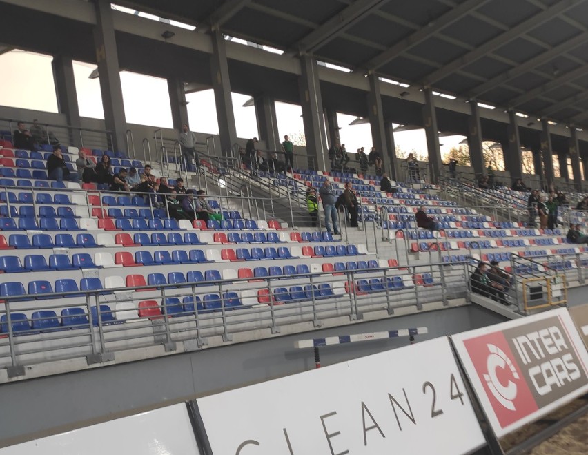Kibice Radomiaka opuścili stadion w 70 minucie.