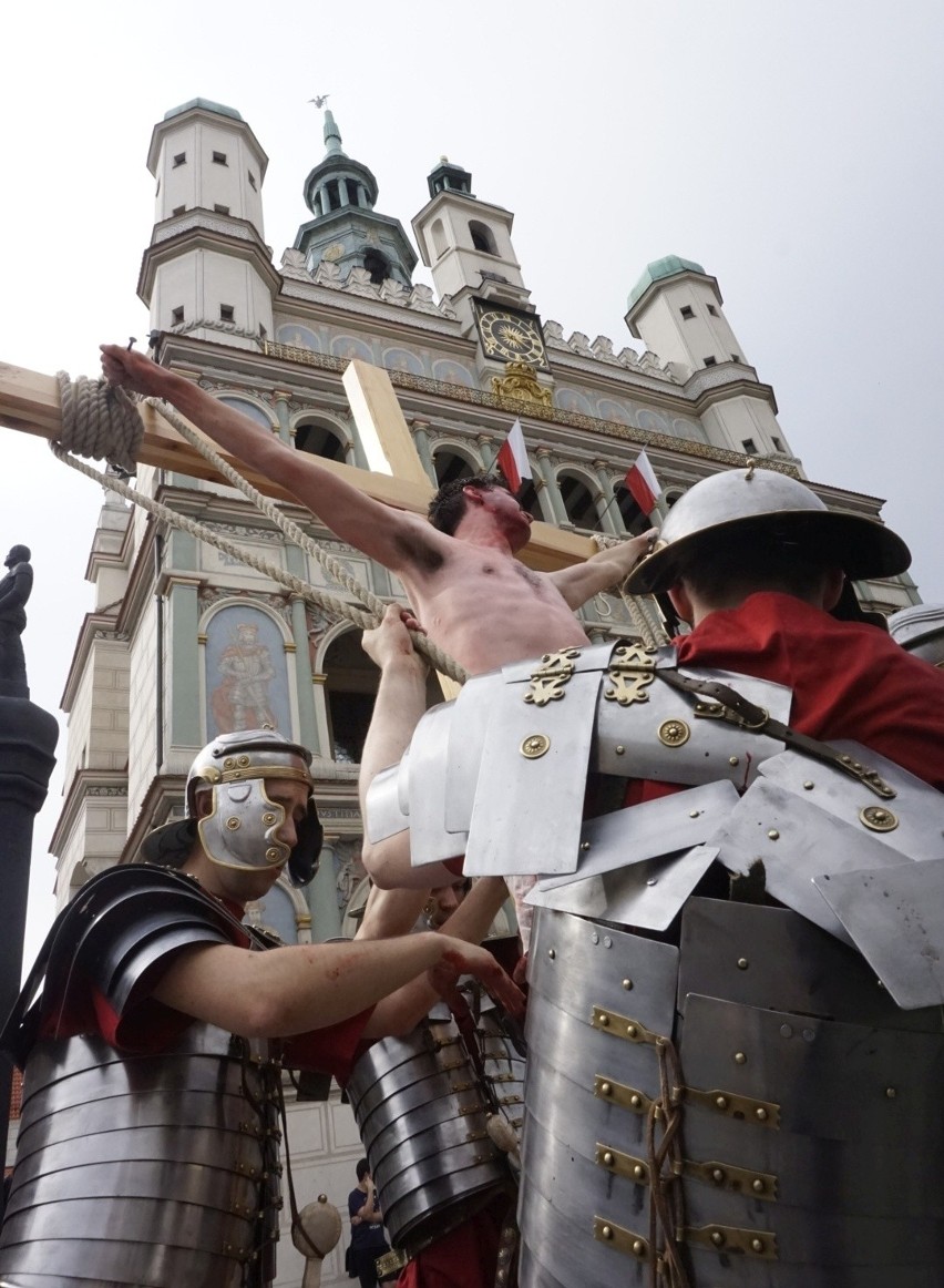 Mieszkańcy Poznania byli w piątek świadkami niezwykłych...