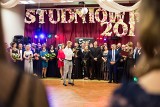 Studniówka 2019 w Liceum Katolickim w Łomży. Zobacz zdjęcia 