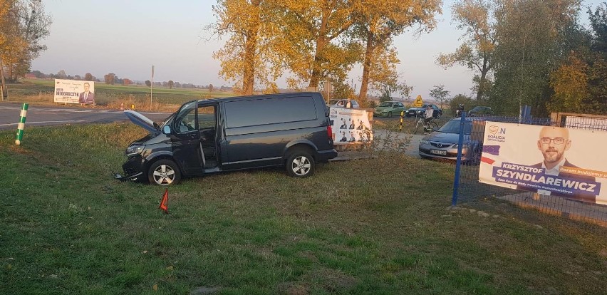 Wypadek w Bukowej Śląskiej. Pasażerka passata ranna w wypadku na krajowej 39 pod Namysłowem