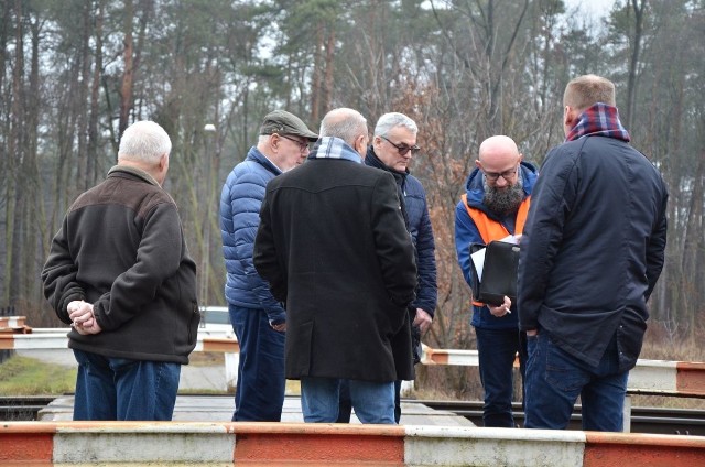 Spotkanie dotyczące przejścia kolejowego przy ulicy Dębowej w Pionkach odbyło się we wtorek 4 lutego o godzinie 10.