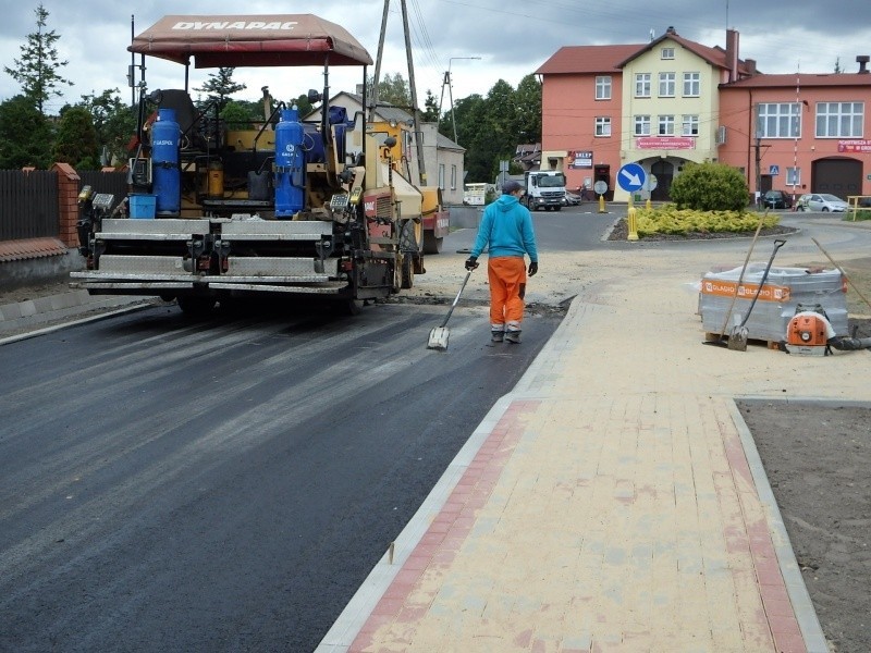 W gminie Rzgów kończą się pierwsze letnie remonty dróg 