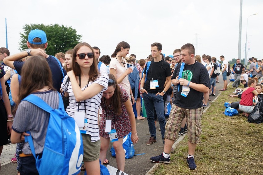 ŚDM w Krakowie. ZIKiT apeluje: Do Brzegów idźcie pieszo