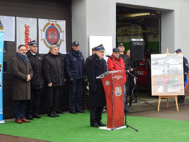 Lipscy strażacy uczcili bohaterów w rocznicę ogłoszenia stanu wojennego.