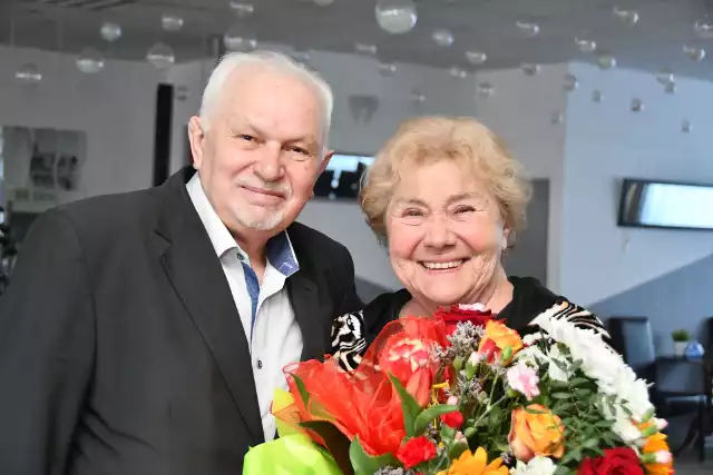 Teresa Lipowska, aktorka oraz Jerzy Pamuła, dyrektor Sanatorium Włókniarz w Busku-Zdroju, 29 marca 2023.