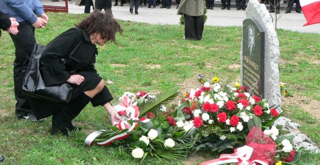 Jak co roku, złożone zostaną kwiaty przed Dębem Pamięci Leona Postawki, który zginął w Katyniu.