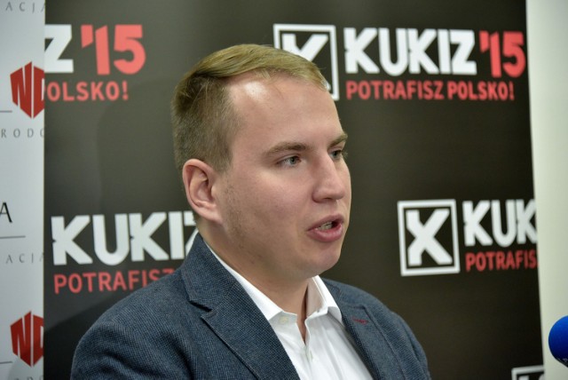 26-letni poseł Andruszkiewicz zachęca młodych ludzi do interesowania się polityką