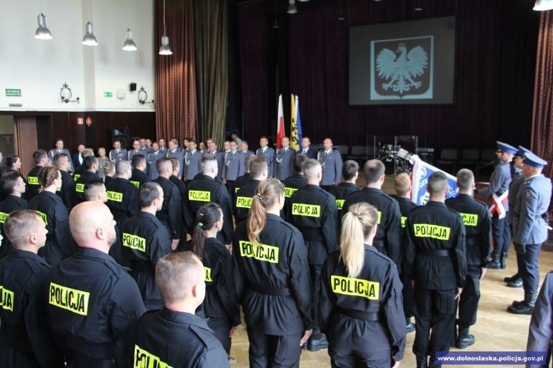 Dolnośląska policja ma 48 nowych funkcjonariuszy