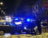 Wypadek w Pszowie: Seat uderzył w radiowóz. Wypadki i stłuczki w całym województwie śląskim ZDJĘCIA