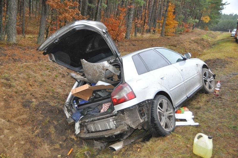 Audi musiało jechać bardzo szybko, bo mimo hamowania...