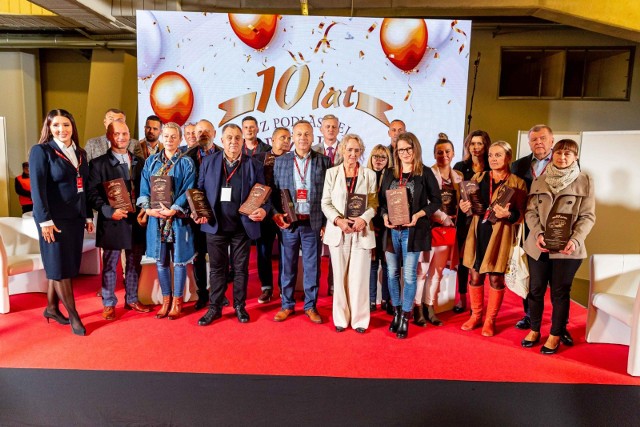 Stadion miejski w Białymstoku opanowała branża spożywcza – ponad 100 wystawców na targach Grupy Chorten, która świętowała też jubileusz swojej marki premium