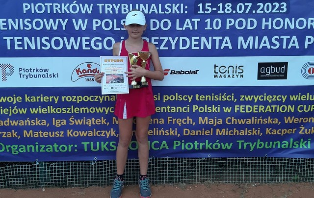 Natalia Polit z medalem nieoficjalnych mistrzostw Polski