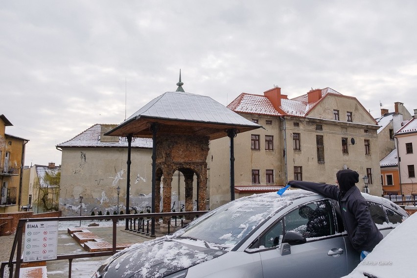 Tarnów. Zimowy poranek trzeciego dnia wiosny [ZDJĘCIA]