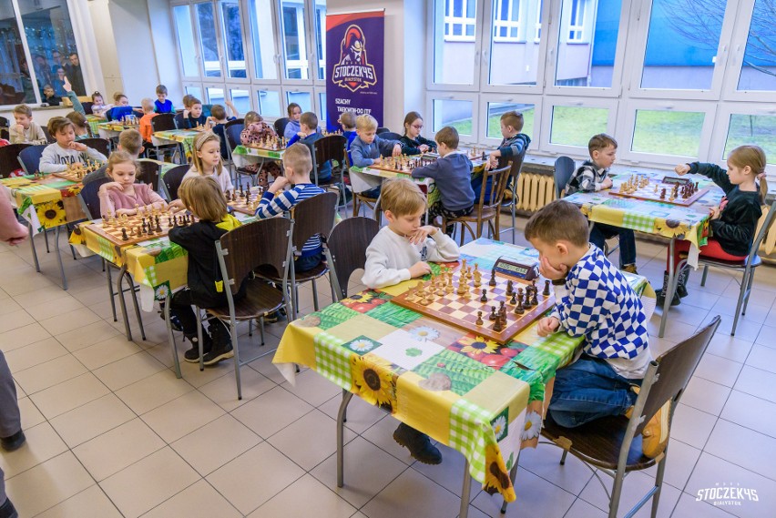 6 runda XXVIII edycji Białostockiej Ligi Szkolnej w szachach