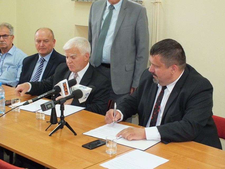 Koalicja partii Porozumienie i klubu Razem dla Mieszkańców w Radzie Powiatu Starachowickiego na wybory samorządowe