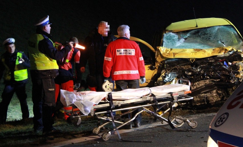 Tarnobrzeg. Tragedia na Wisłostradzie. Mały chłopiec nie żyje, troje rannych! Nowe fakty