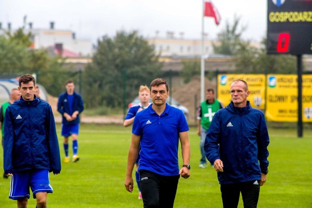 Trenerzy MKS Ruch Wysokie Mazowieckie Mykoła Dremluk i Grzegorz Jóźwiak po meczu w Warszawie mogli być zadowoleni.