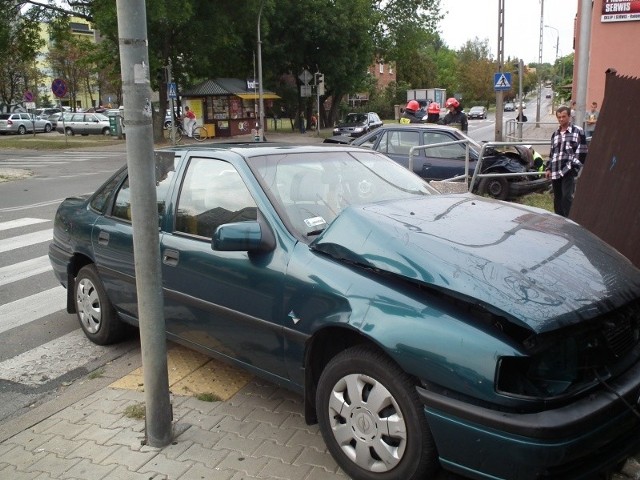 Na skrzyżowaniu ulic Kolberga i Zbrowskiego zderzyły się dwa ople.