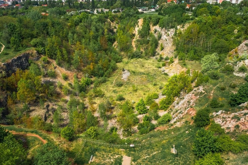 Świętokrzyskie zaprasza - odcinek 10. Wietrznia i Ogród Botaniczny w Kielcach [ZDJĘCIA, WIDEO Z DRONA]