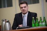 Michał Wypij przed komisją śledczą ds. wyborów kopertowych. Mówił o próbach nacisku na jego rodzinę - WIDEO