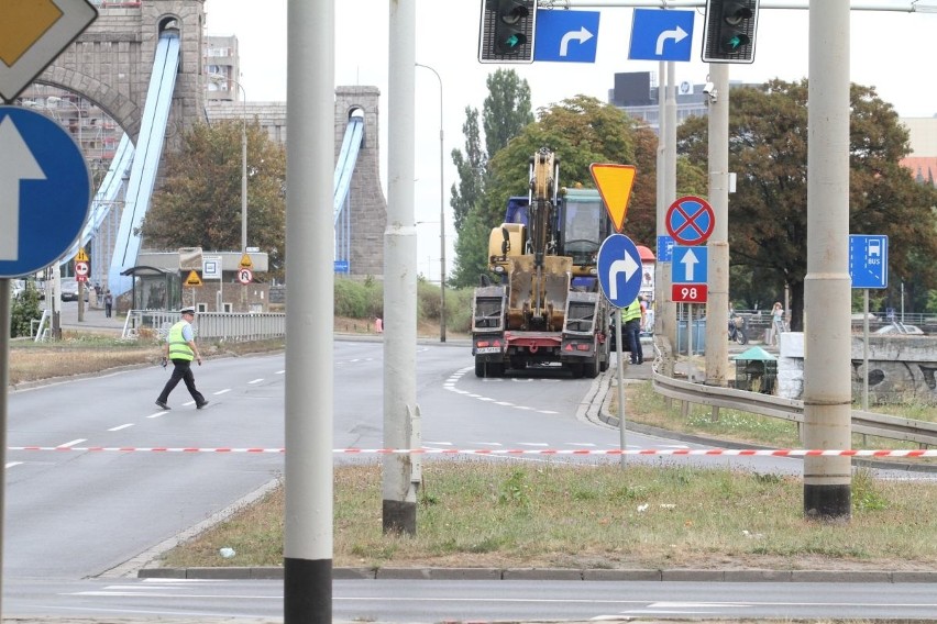 Zerwana trakcja na pl. Społecznym, Wrocław, 04.09.2015 r.