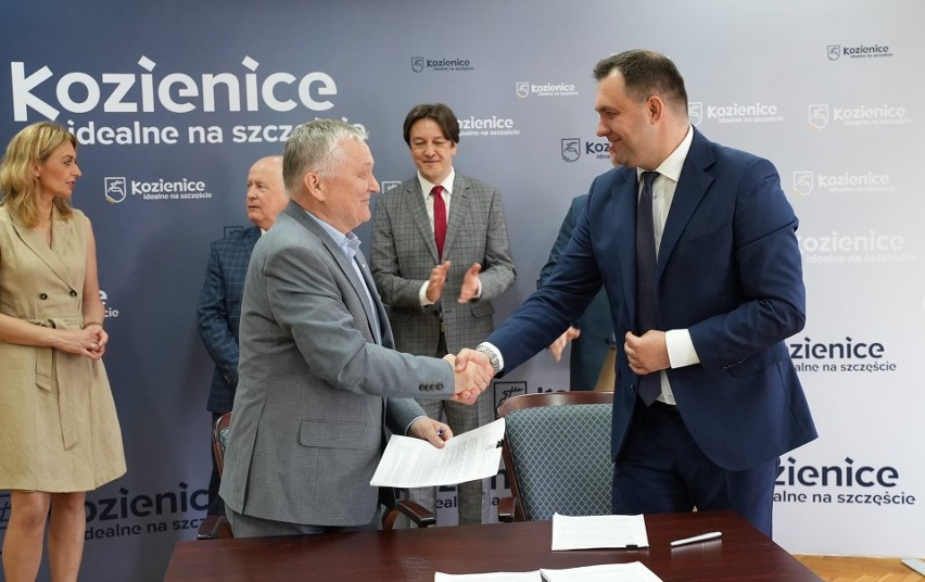 Pierwsza w Polsce, ogromna modernizacja źródeł ciepła będzie prowadzona w Kozienicach. Umowy zostały już podpisane. Zobaczcie zdjęcia