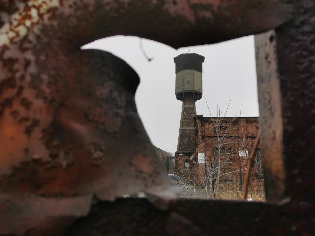 Elanex w Częstochowie. Pokaźny kompleks fabryczny niszczeje od lat. To miejsce z ogromnym potencjałem