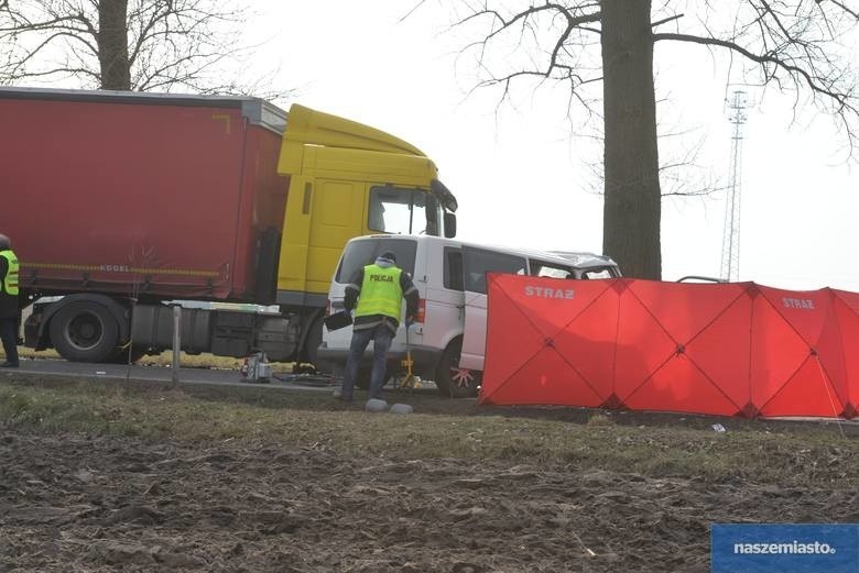 - Nie jest znana jeszcze przyczyna wypadku. Bus...