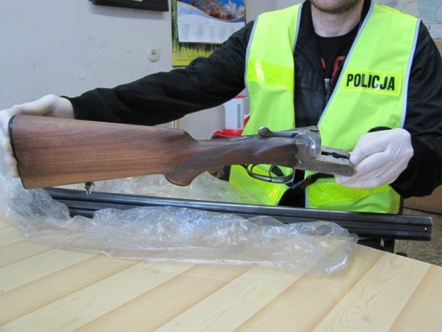 Policja odzyskała skradzioną broń